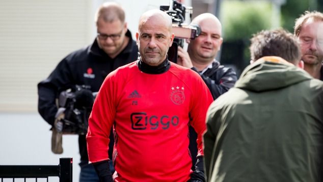 Beeldverslag: Eerste veldtraining onder Bosz