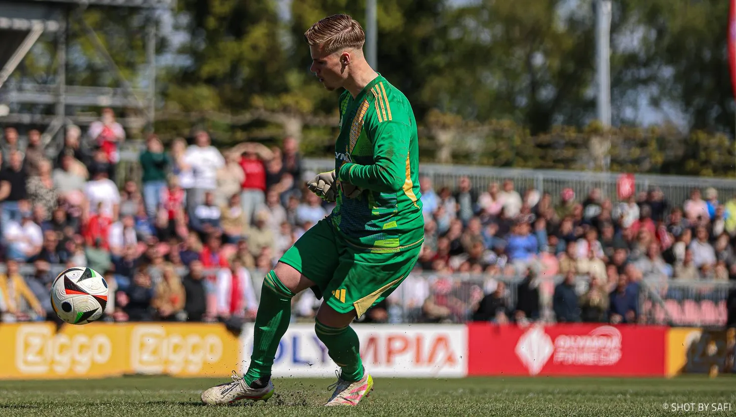 mark engel ajax o17 athletic club future cup