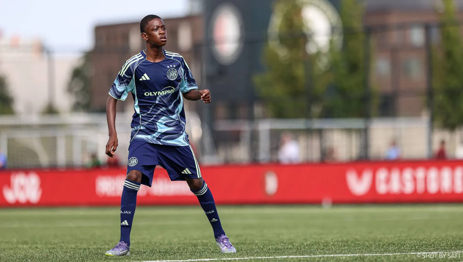 Maceo weekers Ajax O15