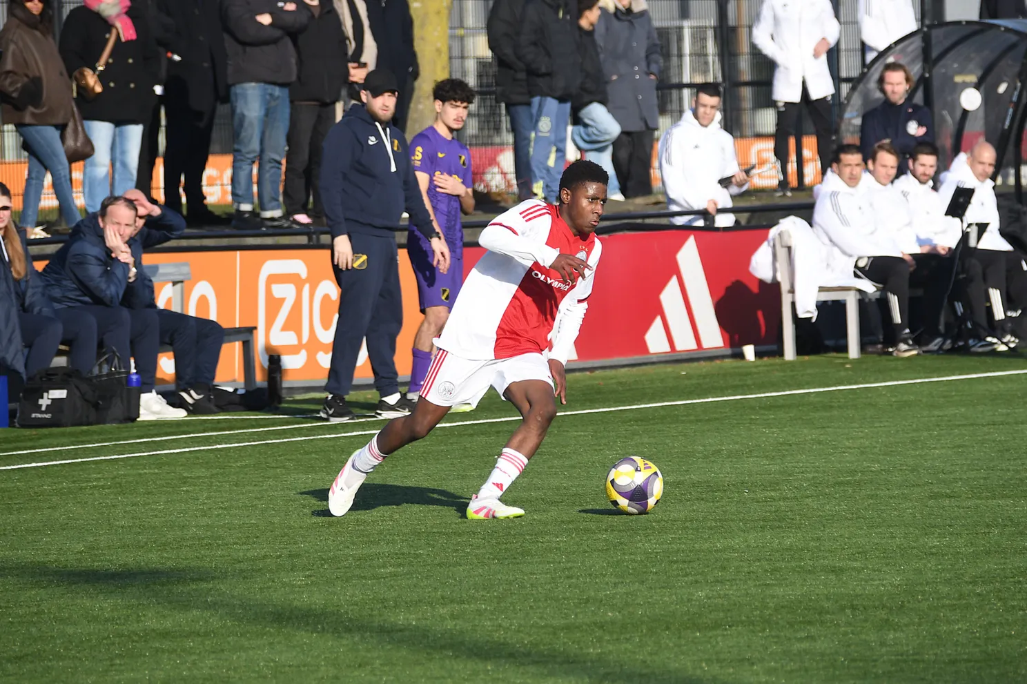 Bianief-Peters-Ajax-jeugd