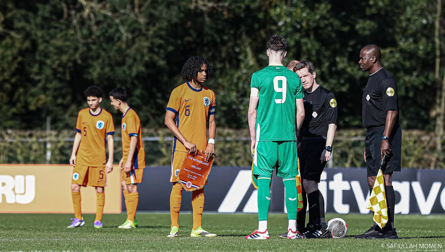 Ajax Showtime Elgyn Hato Oranje O15