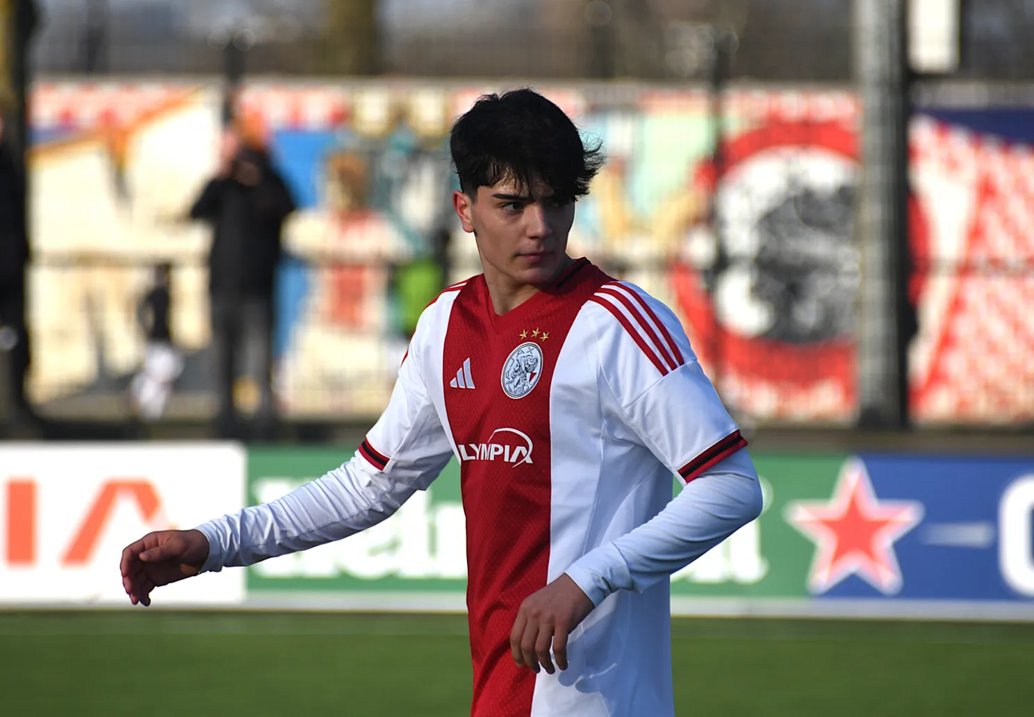 Eloi-Gomez-Ajax-jeugd