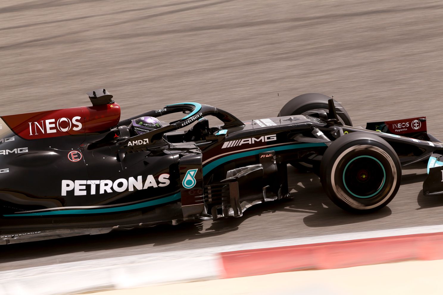 Analyse | Listig Mercedes deed er afgelopen wintertests nog een schepje zand bovenop