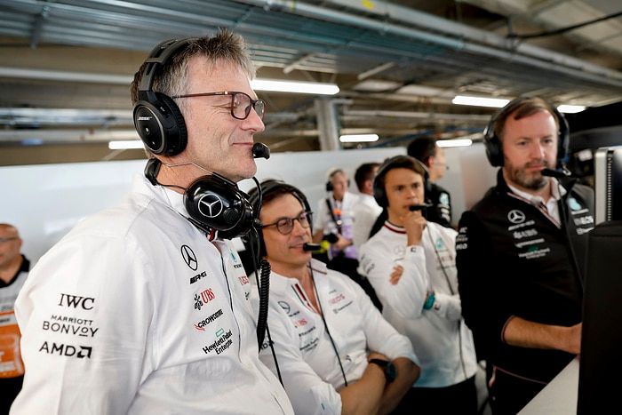 Russell ziet wie het verschil maakt bij Mercedes: 'Dat is een groot voordeel voor ons'