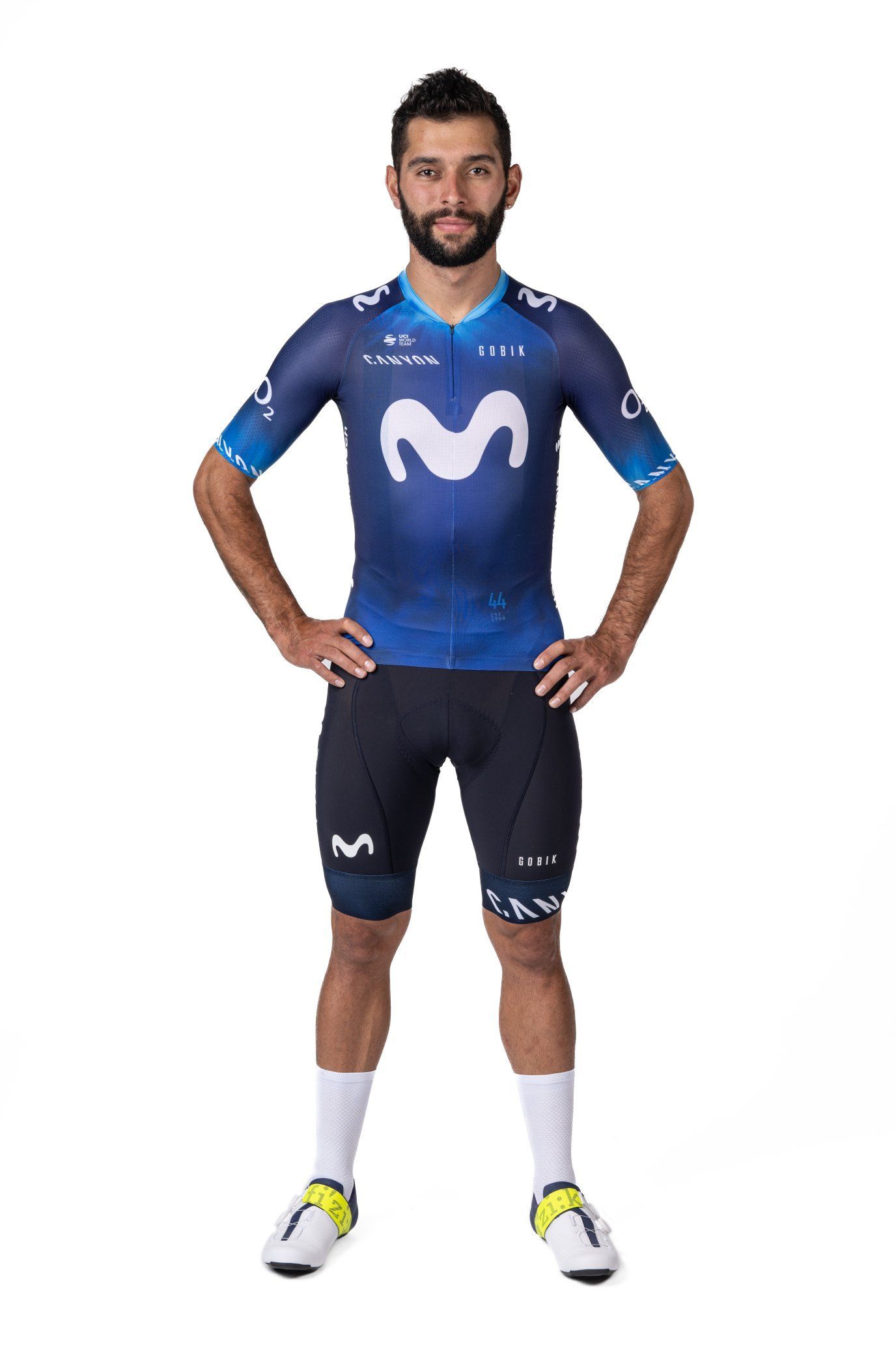 Kits de cyclisme 2023: Team DSM ne change de sponsor que sur le kit signature noir et bleu