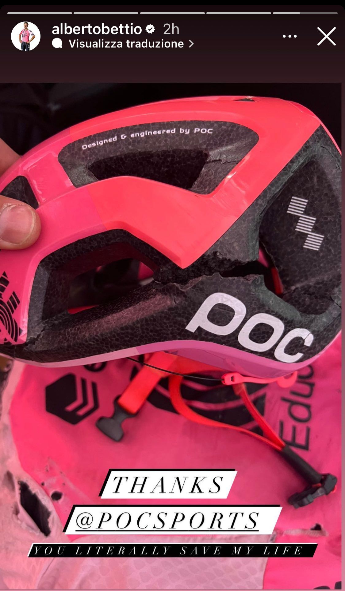 🎥 Bettiol - die Tirreno moet missen - deelt beelden van zijn val in Strade Bianche: 'Helm heeft leven gered'