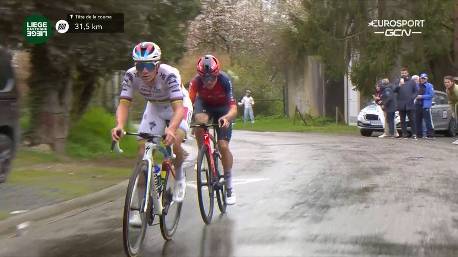 Amstel Gold Race deed Pidcock beslissen om Evenepoel te laten gaan: 'Benen werden alsmaar zwaarder'