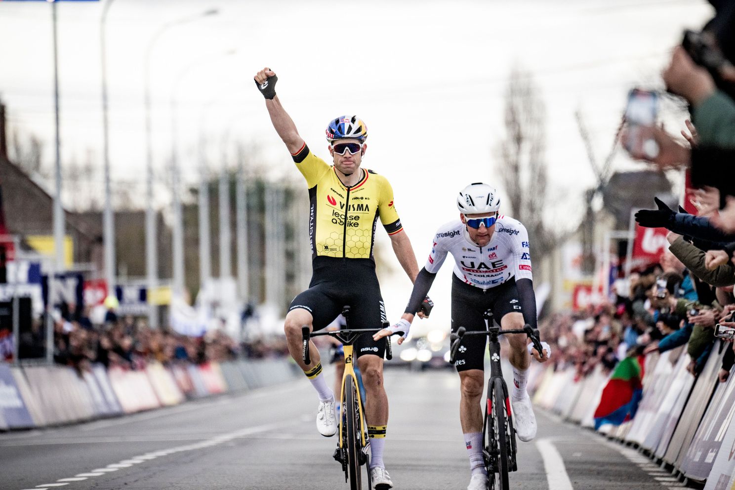 Van Aert showt supersnelle KOM op Strava, terwijl zijn wegprogramma al meer vorm lijkt te krijgen: 'Vlaanderen, Roubaix, Tour en Giro'