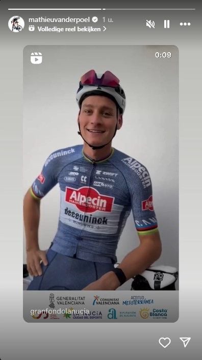 Dat is even wennen: Van der Poel toont zich vlak voor Spaans criterium weer in Alpecin-tenue