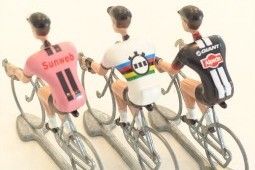 Tien Sinterklaas- en kerstcadeaus waar wielerliefhebbers blij van worden