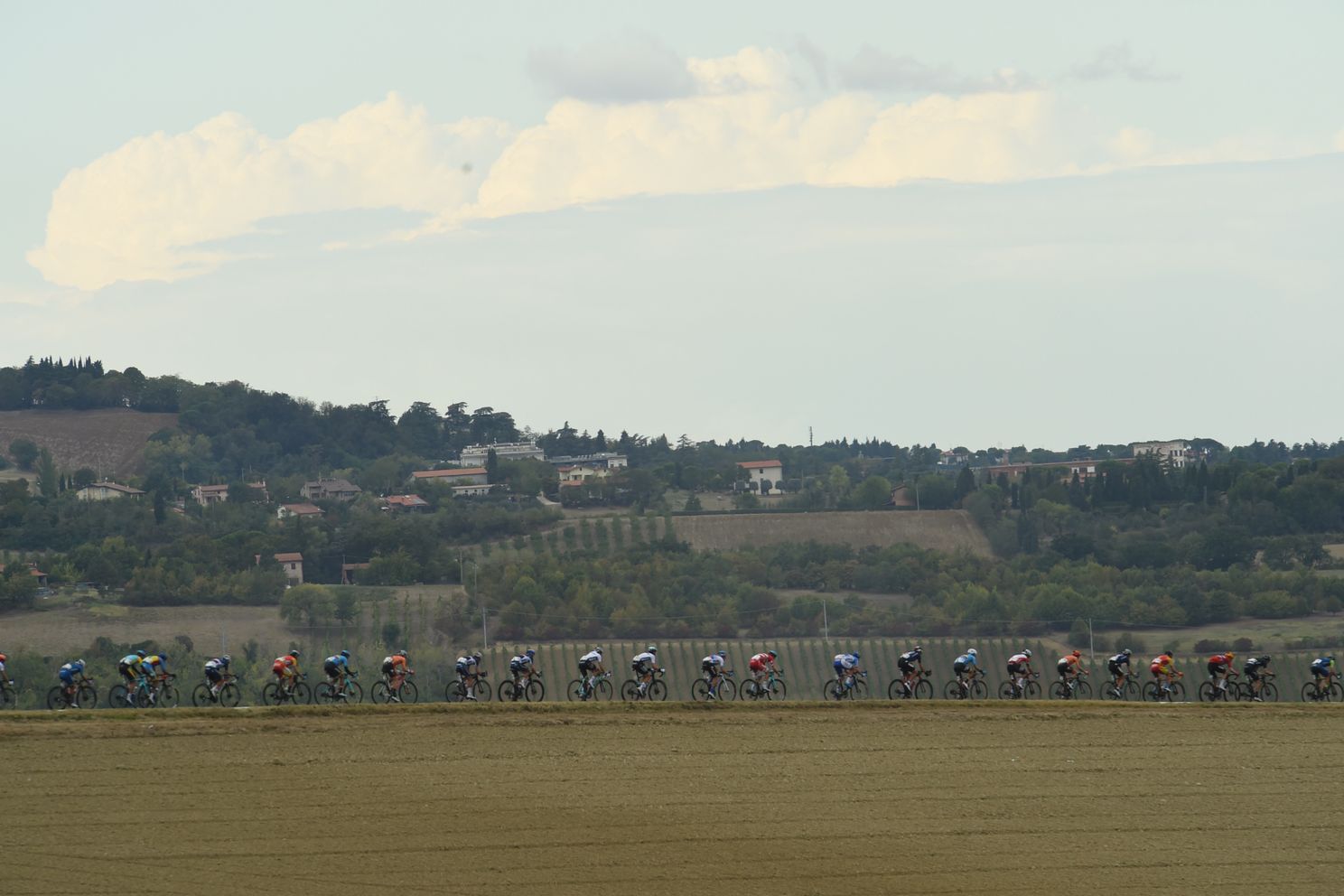 Overzicht van loodzwaar WK: Gesloopte gezichten en uitzinnige vreugde
