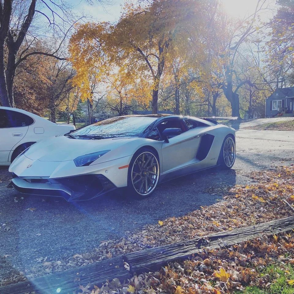 Opmerkelijk, automonteur krijgt $8.500 aan bitcoin om lambo te maken