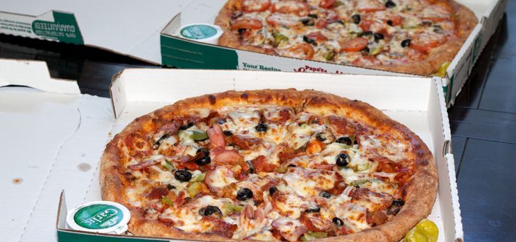 Deze man kocht in 2010 twee pizza’s voor 10.000 bitcoin