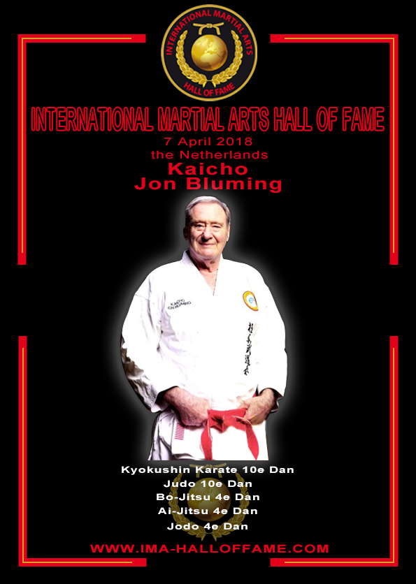 Jon Bluming voor de International Martial Arts Hall of Fame