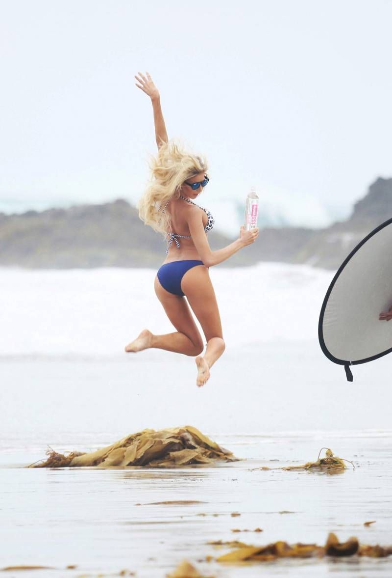 Candids van 138 Water shoot met Daisy Lea