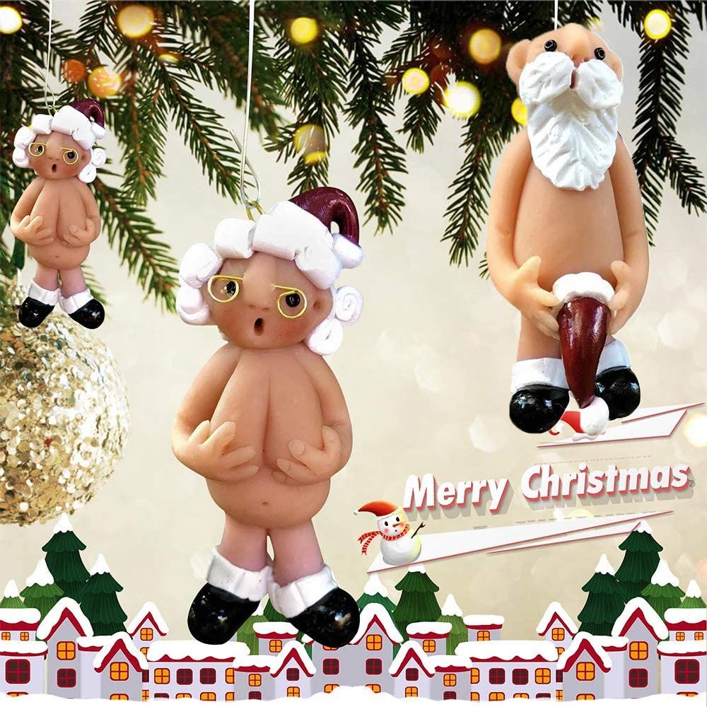 Hilarische en gewaagde kerstman en kerstvrouw voor in de kerstboom gaan viraal