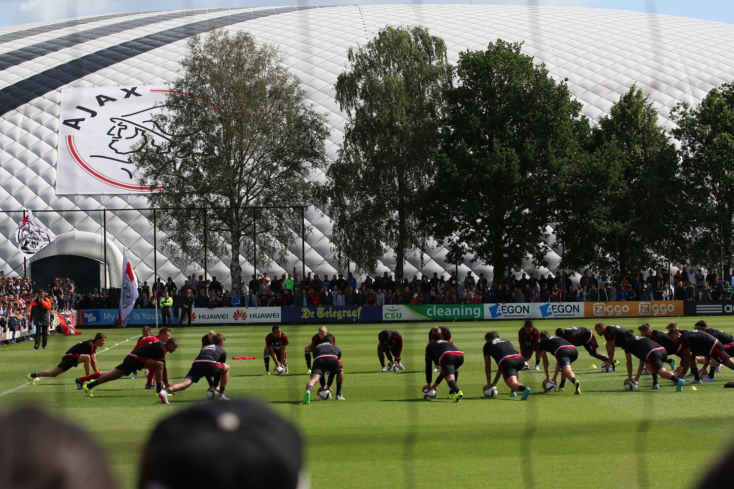 Foto's: Selectie en fans hebben elkaar gemist
