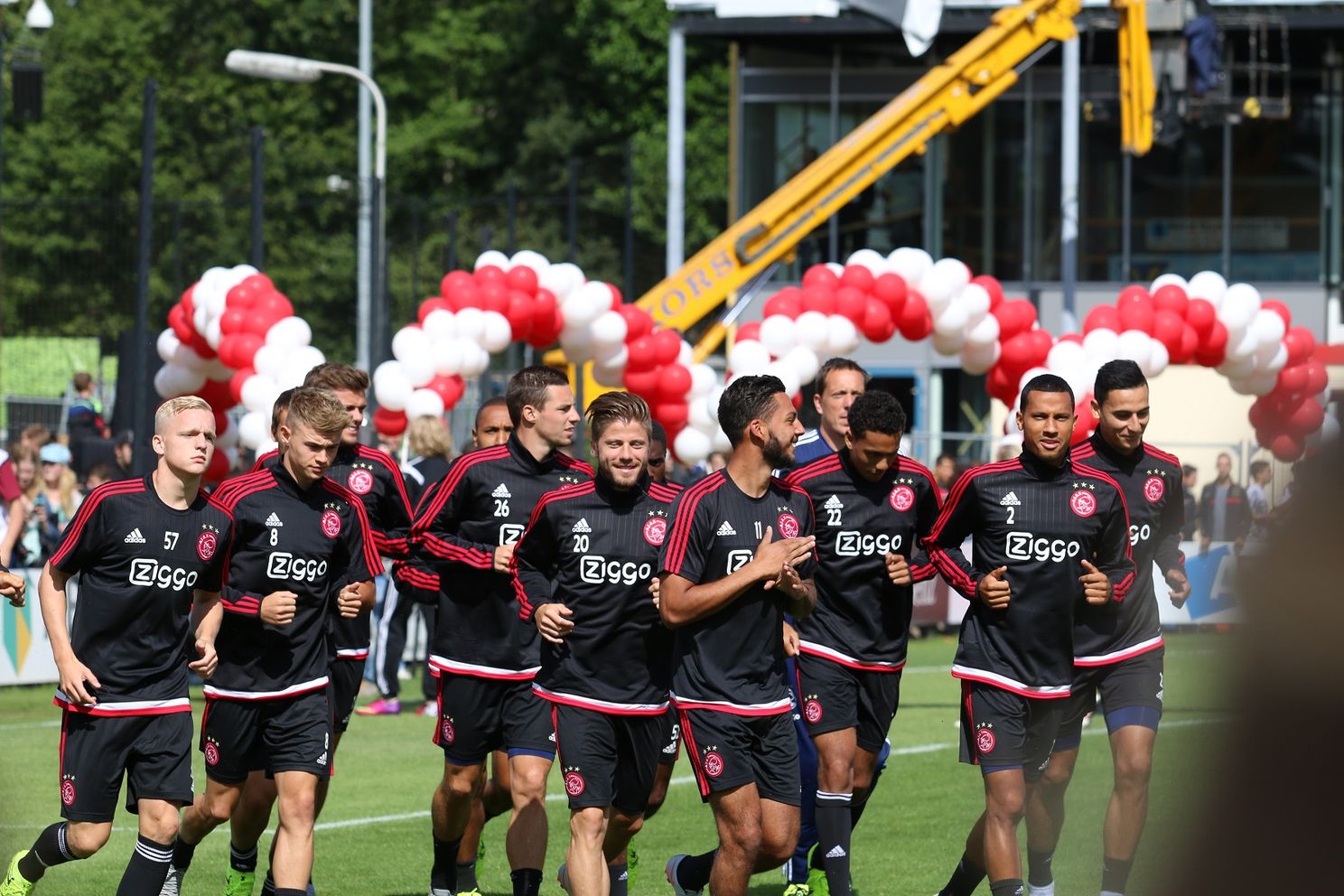 Foto's: Selectie en fans hebben elkaar gemist