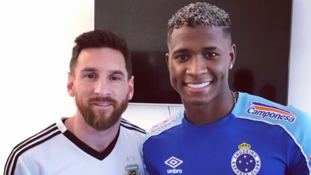 Rondom: Voetbaldier De Jong keek Ajax - Anderlecht