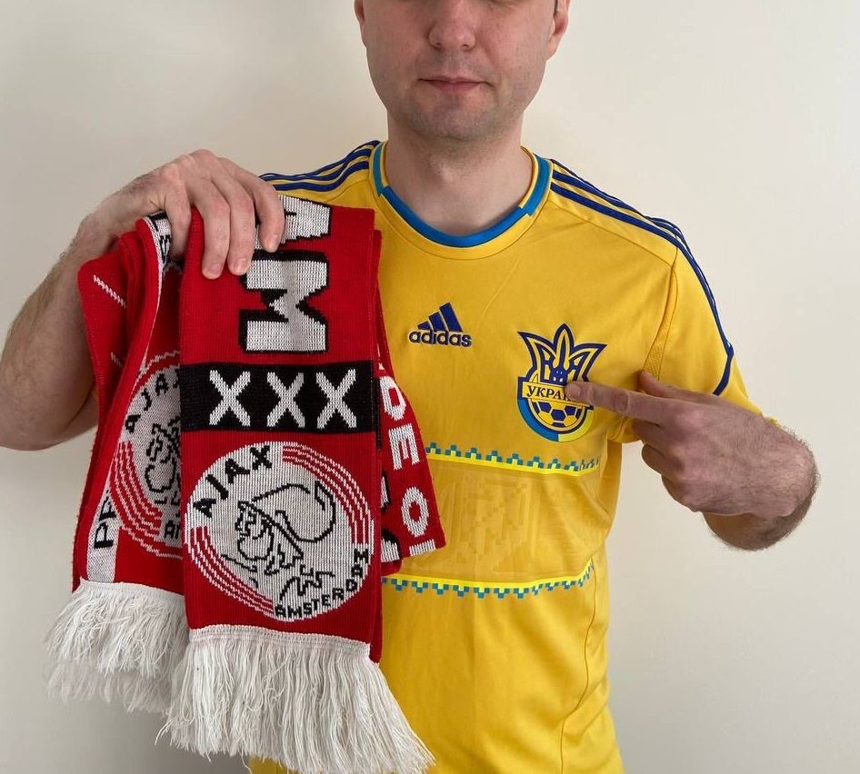 Tussen de luchtalarmen in Kyiv blijft Kostya's Ajaxhart kloppen
