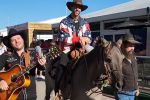 Daniel Ricciardo maakt coolste Formule 1-entree ooit als cowboy in Austin