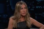 Eeuwig jonge Jennifer Aniston onthult haar bizarre schoonheidsgeheim, en haar fans zijn lichtjes in shock