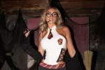 'Knapste Harry Potter-fan ter wereld' tovert een glimlach op je gezicht met snikhete lingerie- en bikinifoto's