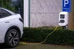 Nieuwe cijfers tonen hoeveel Belgen nooit meer terug willen naar benzine na aankoop van een elektrische wagen