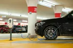 Waarom je beter niet te vaak snellaadt met je elektrische auto: "Makkelijker, maar niet zonder risico's"