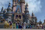 Vader gaat viraal met video over hoeveel een dagje Disney World met het ganse gezin kost