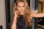 Wanneer Miss België Karen Jansen haar fenomenale bikinibody etaleert, wil je echt op de eerste rij zitten (foto's)