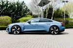 Vlaamse Audi-eigenaar gaat viraal met deze opmerkelijke nummerplaat: "Die wil er snel vandoor!"