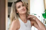 Lekker lekker! Onze favoriete tv-kok Steffi Vertriest pakt nog eens uit met snikhete strandfoto's