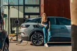 De schaduwkant van elektrisch rijden: de verborgen kosten van een elektrische auto op een rij