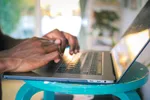 Afmelden of gehackt: waarom je volgens experts voorzichtig met zijn met de 'uitschrijven'-knop