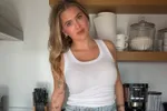 Tiffany pakt uit op haar huwelijksdag: ze maakt het gezellig met 20 mannen en haar wederhelft mag niet meedoen