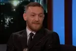 Beruchte MMA-vechter Conor McGregor slaat man tegen de grond in nachtclub op Ibiza (video)