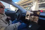 Gepensioneerde buschauffeur (82) probeert voor het eerst de Full Self-Driving-modus van Tesla en geeft eerlijke reactie