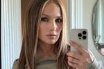 Jennifer Lopez bewijst nog eens haar tijdloze schoonheid in bikini: "Ik sta gewoon in brand!" (foto's)