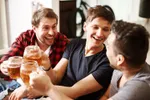 Deze Europese stad heeft alles voor een legendarisch (en betaalbaar) mannenweekend