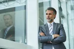 Nieuwe cijfers onthullen gemiddeld loon van een manager in België: "Goed betaald, maar niks voor stresskonijnen"