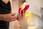 Bol.com en EasyToys halen 'pikante' speeltjes uit de verkoop: "Iemand anders kan ze van op afstand bedienen"