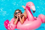 Dit is waarom jouw cruise-vakantie plots 'wilder' kan worden door... een roze opblaasbare flamingo