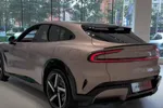 Van smartphones naar SUV’s: Xiaomi lanceert elektrische auto met stormachtig succes