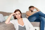 "Mijn verloofde wil nog één laatste keer een potje wippen met zijn ex. Ik mag wel meedoen of kijken..."