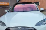 Tesla met gedurfde nummerplaat gespot in Vlaanderen: "Is hij misschien de koning van de weg?"