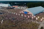 Kartonnen ‘bonnekes’, allemaal goed en wel, maar Pukkelpop voert stevige prijsstijging door: dit betaal je nu voor je pint op de festivalweide