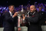 Ene forfait na de andere, wel nieuw 'monster' in de garage: Luca Brecel doet zichzelf weer peperdure auto cadeau