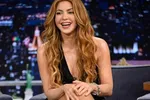 Dat zal pikken bij Piqué: Shakira pakt stevig uit met gepeperde bikinifoto's!
