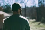 Zijn lief én haar zus profiteren van de sekshonger van Jasper (29): "Ze weten dat ik zwak ben, en stellen allerlei vieze dingen voor!"